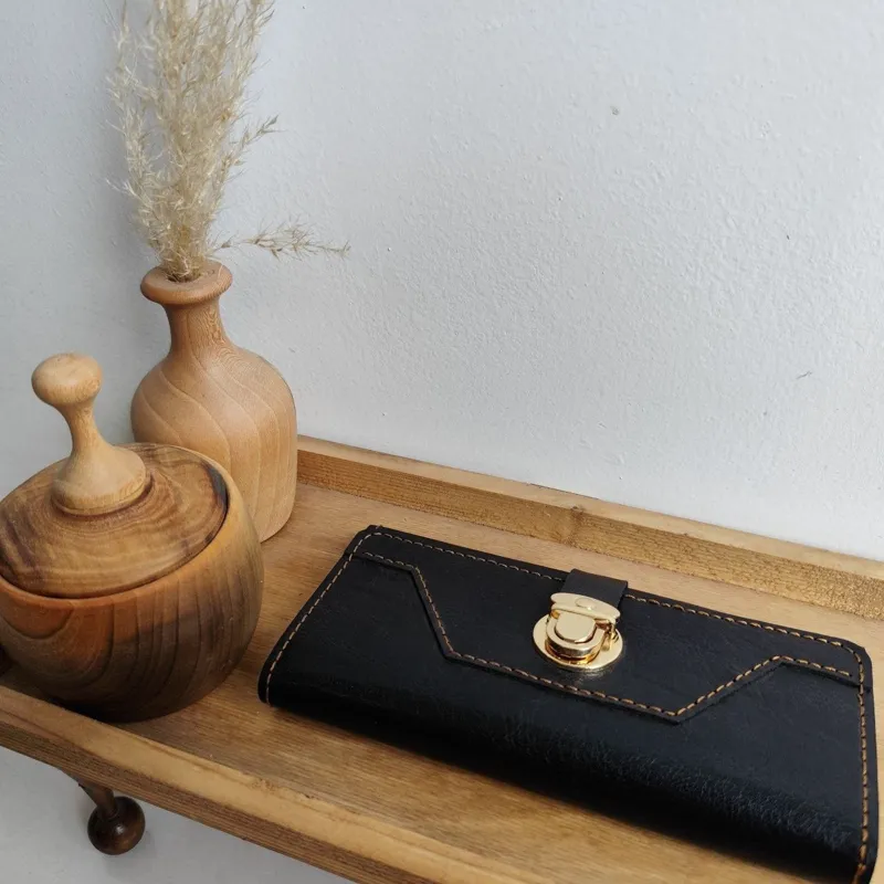 کیف پول و موبایل سه لت چرم مصنوعی با قفل ناخنی و جعبه هدیه